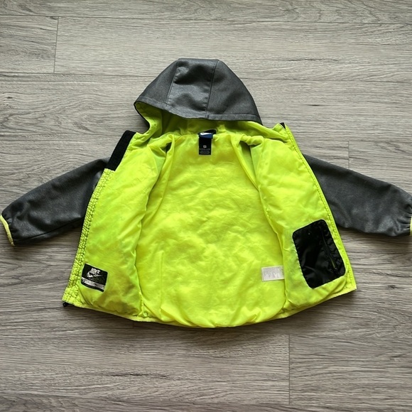 Nike Black and Gray with Neon Yellow Windbreaker Jacket Size 4T - Picture 4 of 9